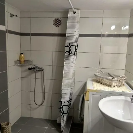 Cozy 2bedroom In Apartment
